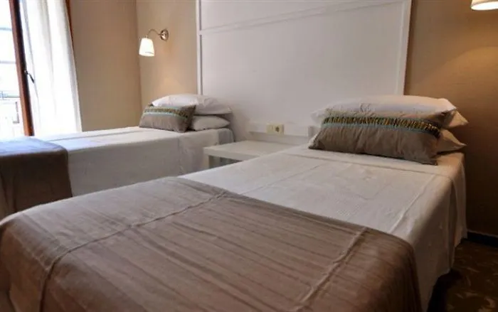 فندق Horta Rosell 2*